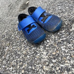 used reebok children’s water shoes/ sneaker